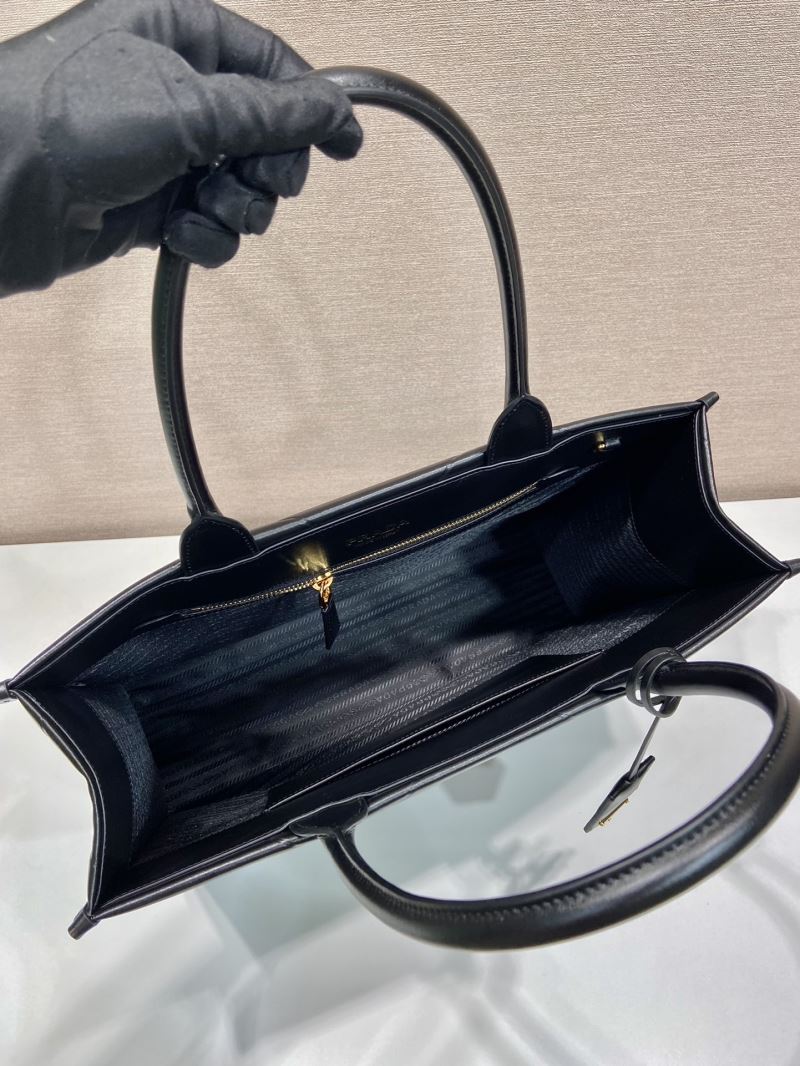 Pra*a top handle bags